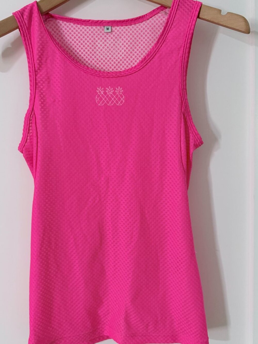 Tres Piñas Hot Pink Cycling Base Layer Tank Top Women's Medium